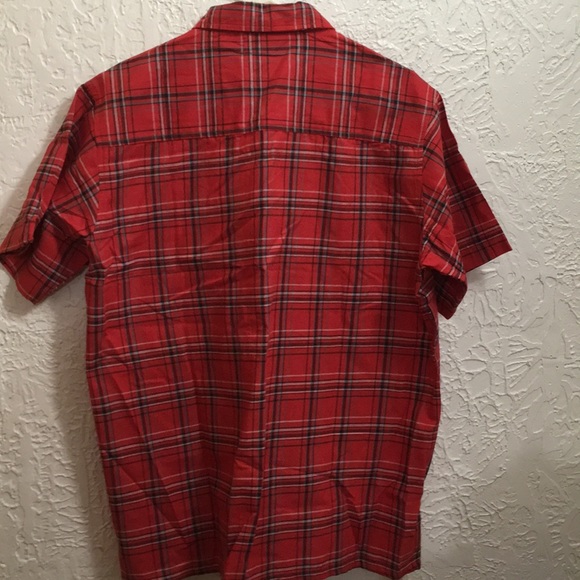 Men’s Button down short sleeve top - Picture 3 of 3